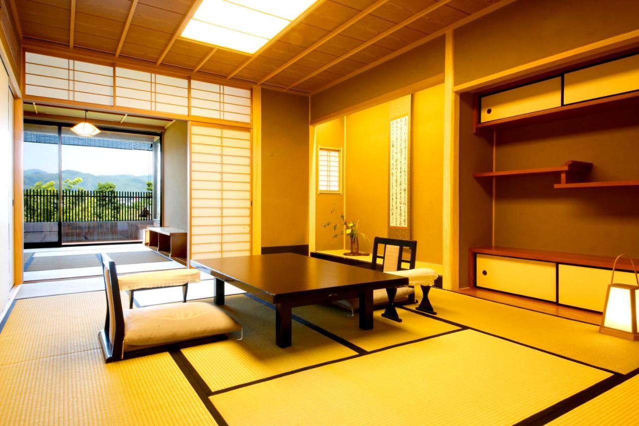 Kyoto Arashiyama Onsen Ryokan Togetsutei Ngoại thất bức ảnh